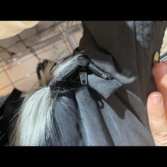 NWT Nautica Women's Faux Big Fur Trim Hooded Parka Winter Jacket Black Size XS - Picture 8 of 9